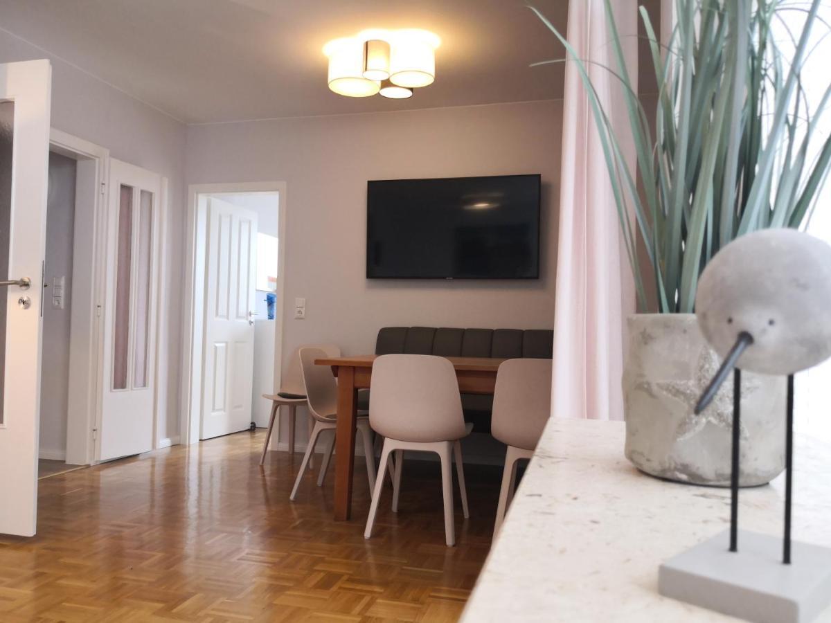 Ferienwohnung Fuer Grosse Familien Im Haus Akunak Busum Bagian luar foto