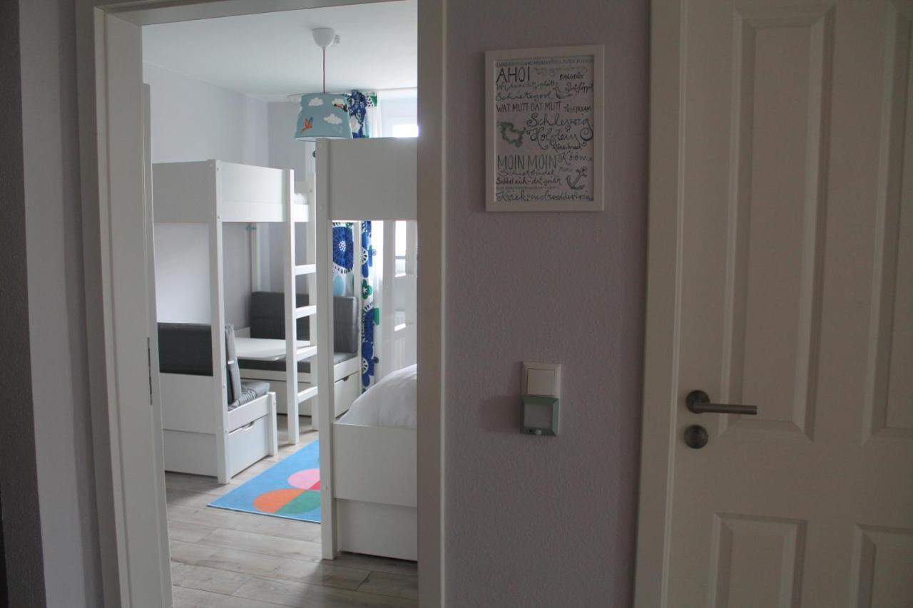 Ferienwohnung Fuer Grosse Familien Im Haus Akunak Busum Bagian luar foto